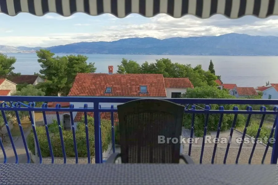 dvojna kuća s tri apartmana - slika 2