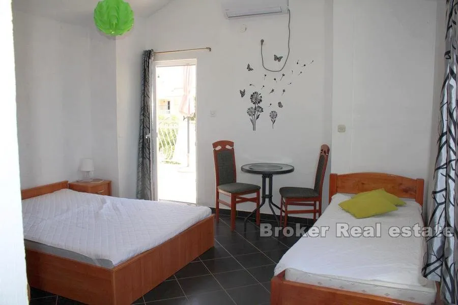apartmanska kuća s pogledom na more - slika 12