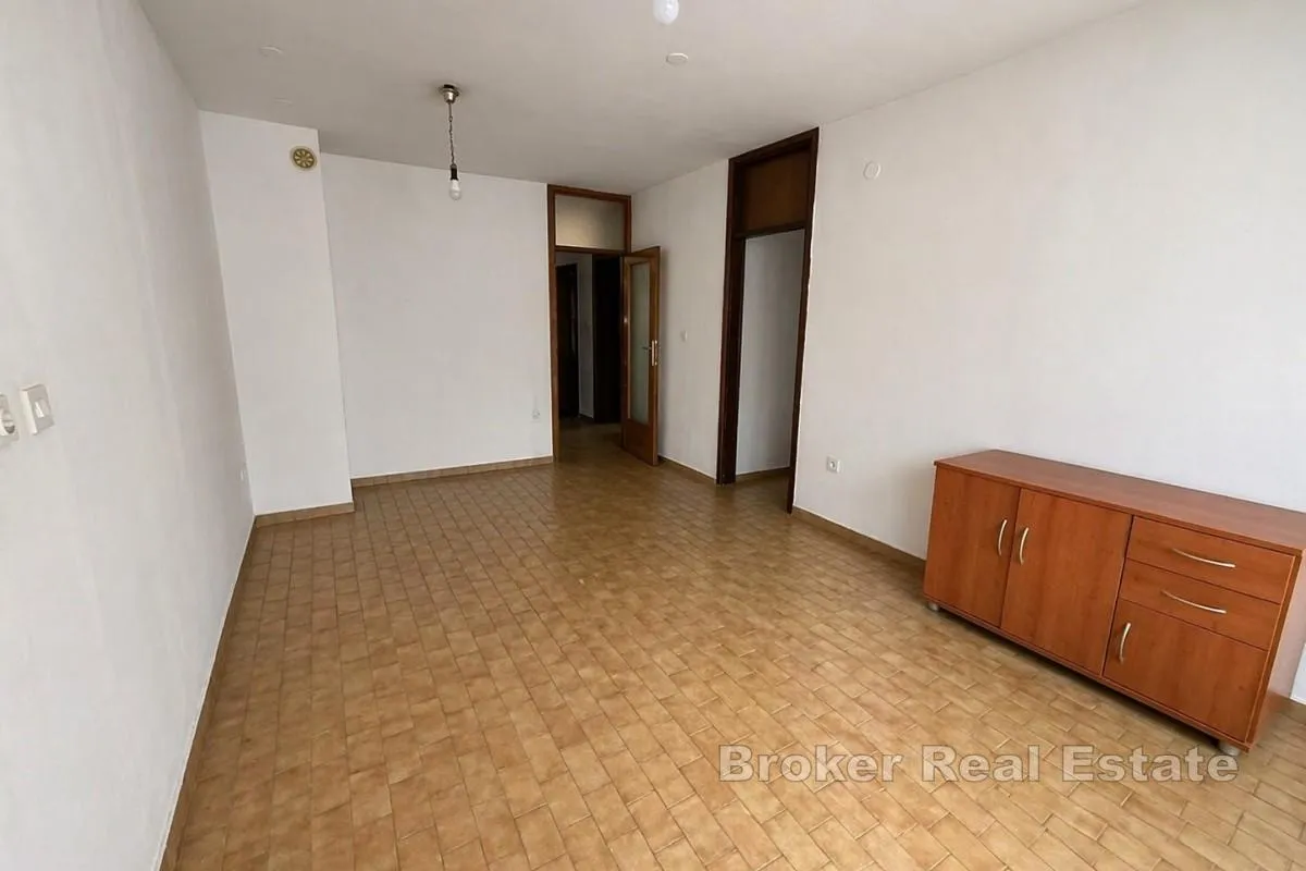 stan za renovaciju na vrhunskoj lokaciji - slika 3