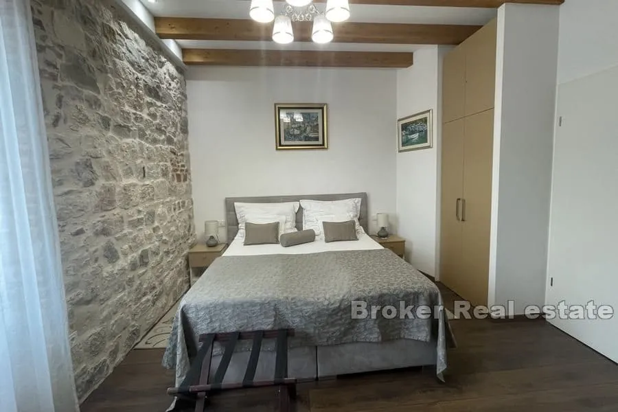 apartman s četiri jedinice - slika 11