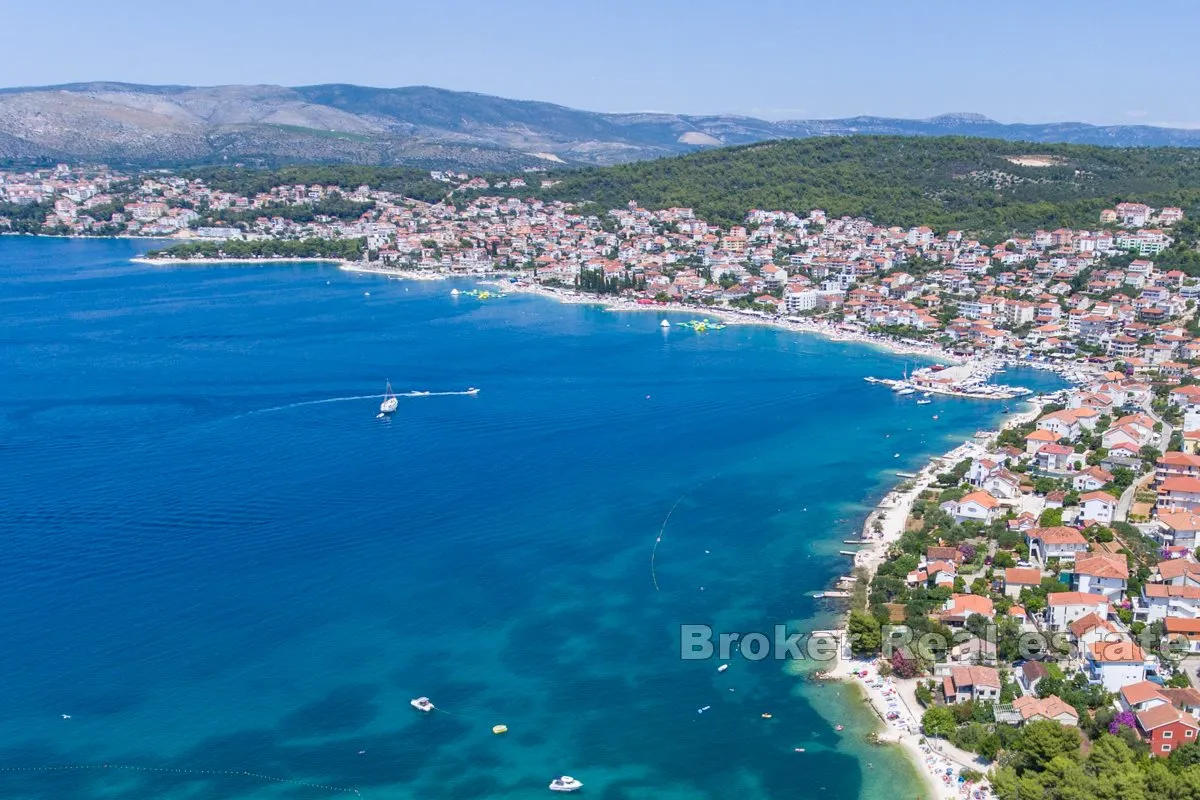Prostrano građevinsko zemljište s pogledom na more - Žedno, Trogir