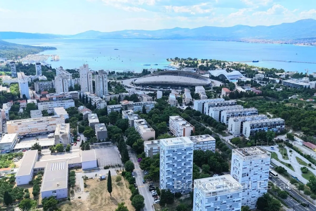 stan s dvije spavaće sobe na poželjnoj lokaciji - slika 3