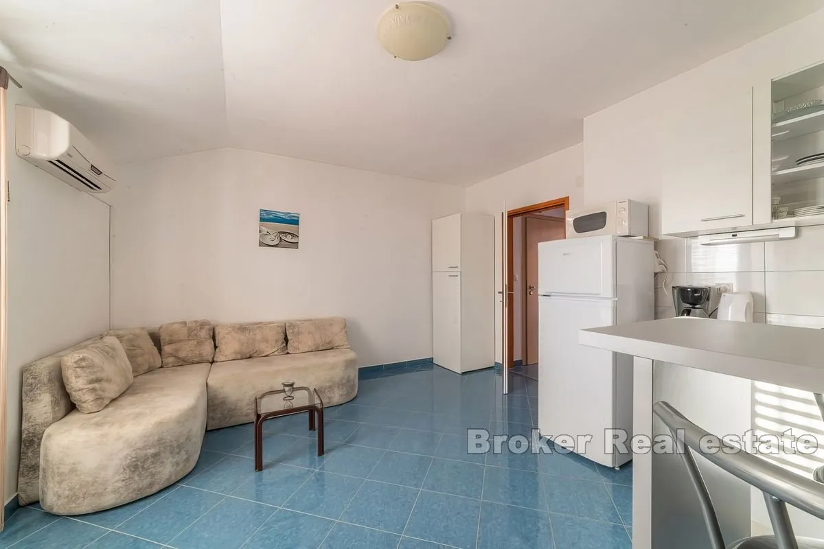 apartmanska kuća blizu plaže - slika 12