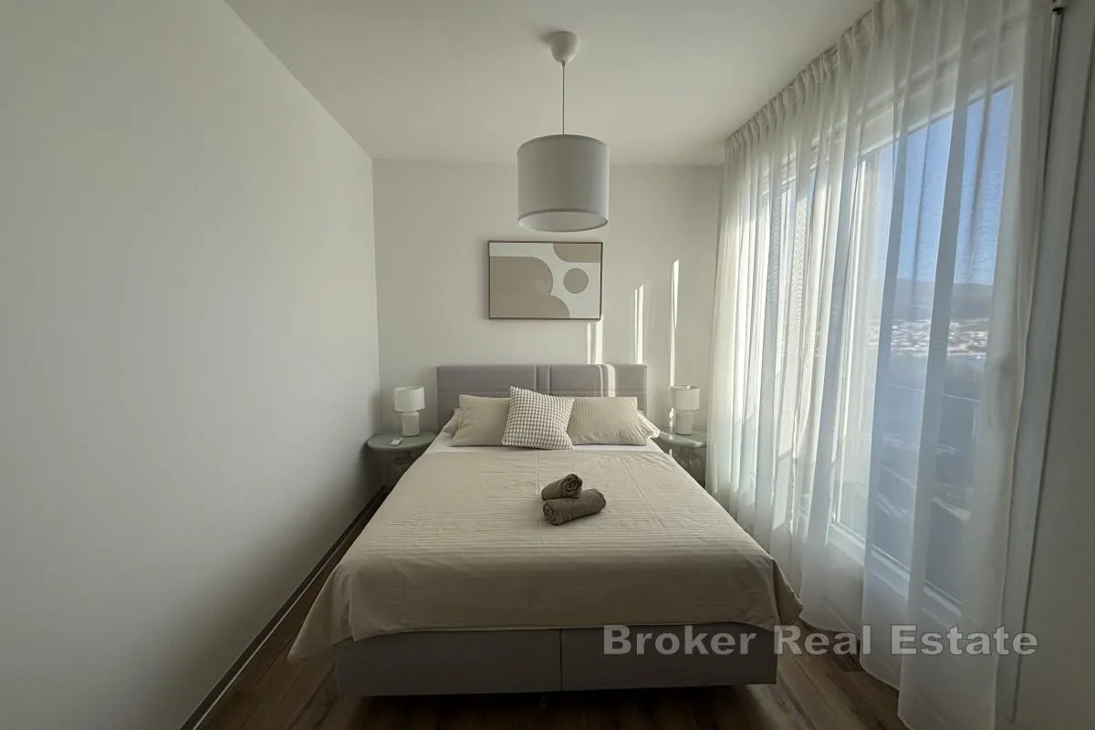 moderan penthouse s krovnom terasom i panoramskim pogledom na more - slika 13