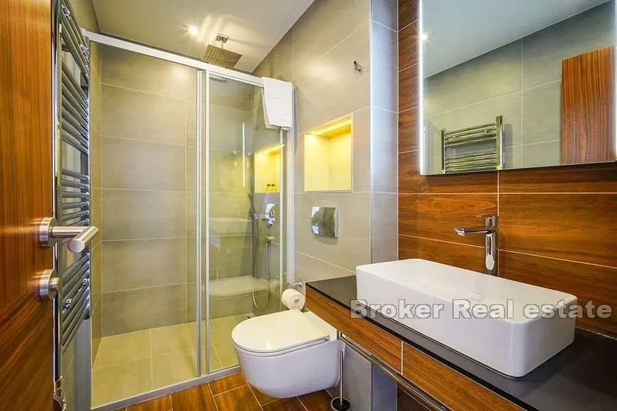 turističke sobe s recepcijom - slika 8