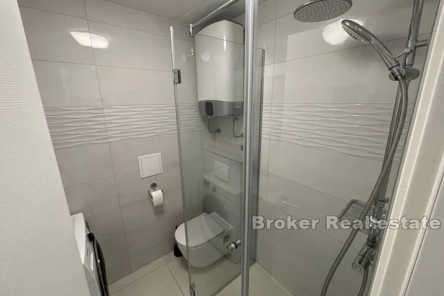 bol - uređeni apartman na odličnoj lokaciji - slika 10
