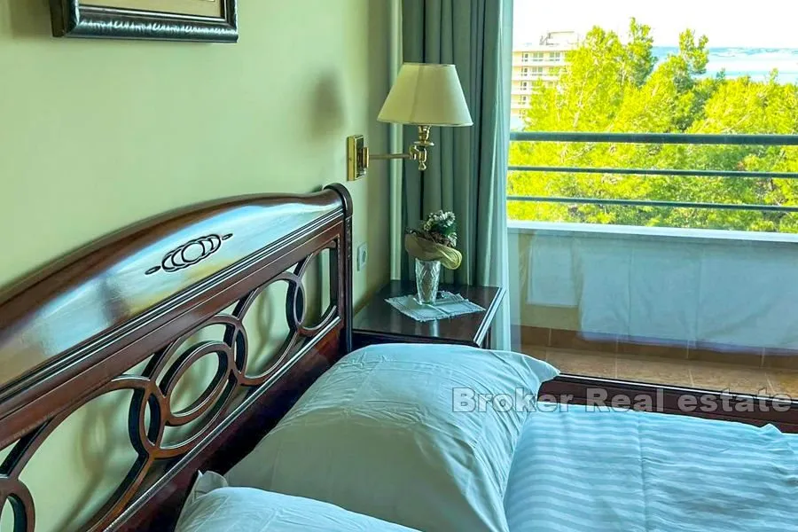 luksuzni apartman s prekrasnim pogledom na more - slika 4