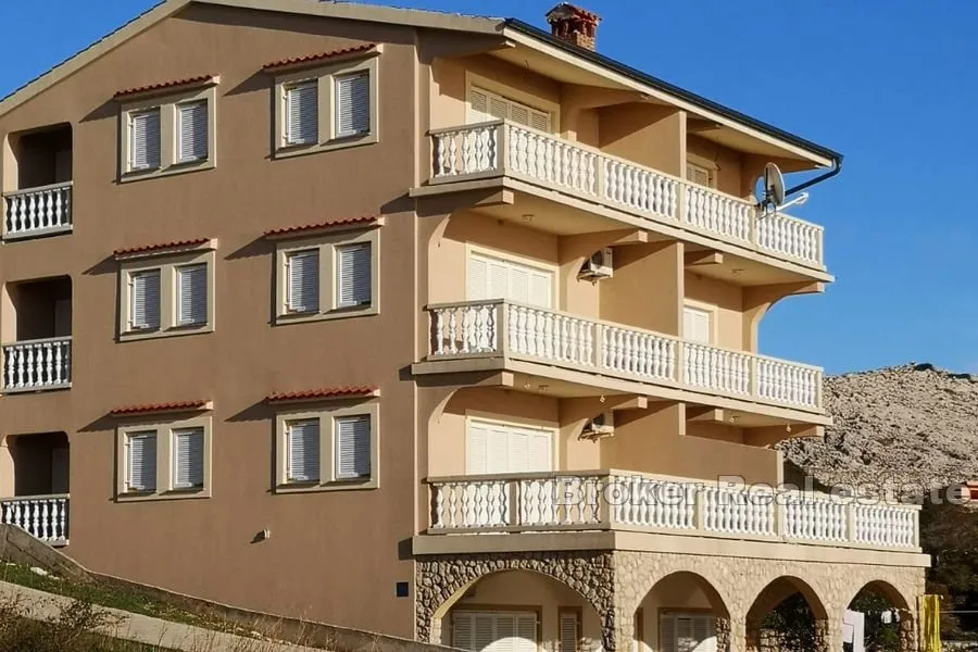apartmanska kuća u blizini mora - slika 2