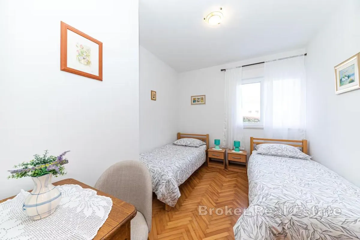 vila u prvom redu do mora - slika 15