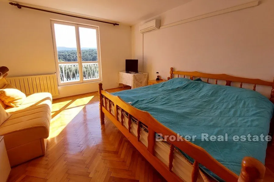 apartmanska kuća u prvom redu do mora - slika 8
