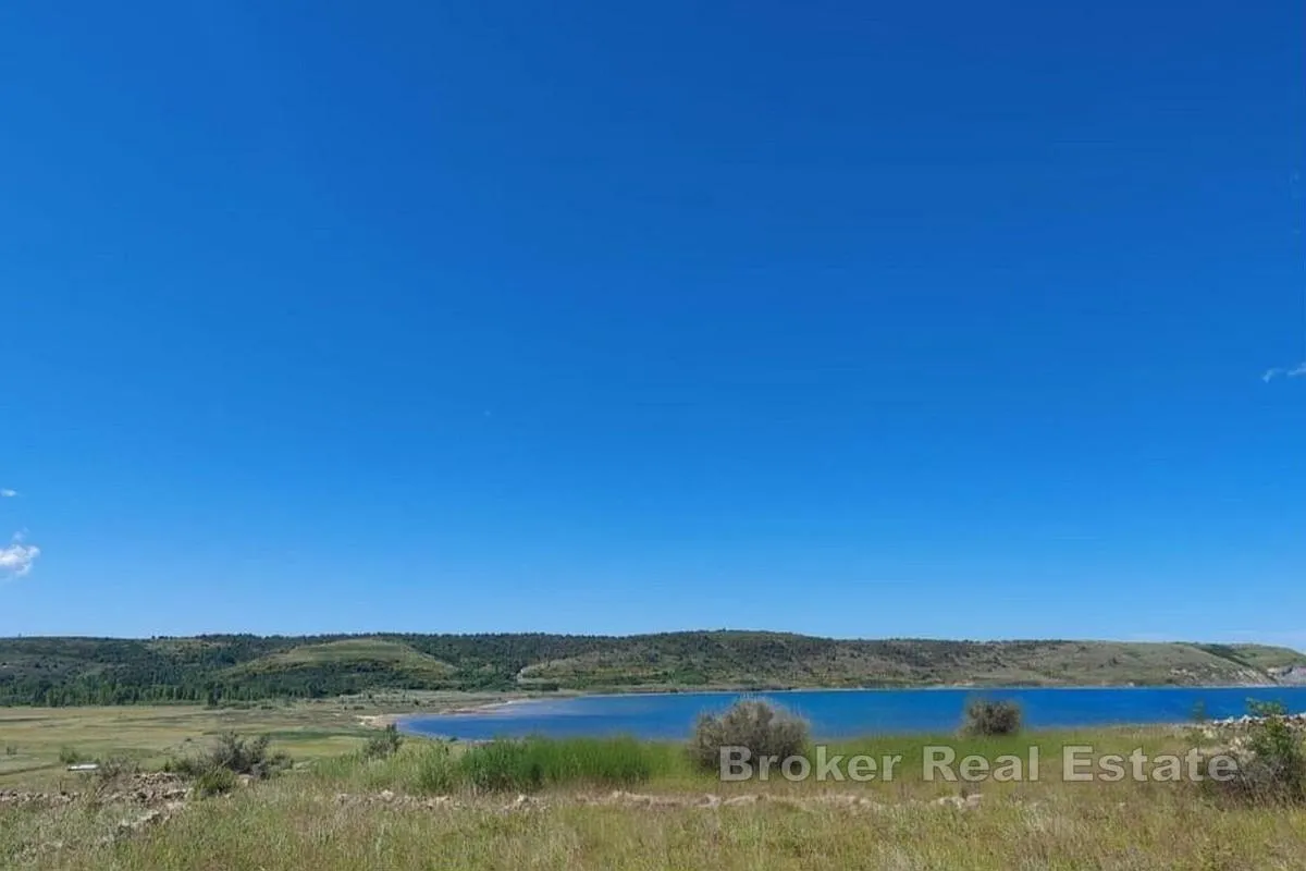 Zemljište s pogledom na more - Ražanac