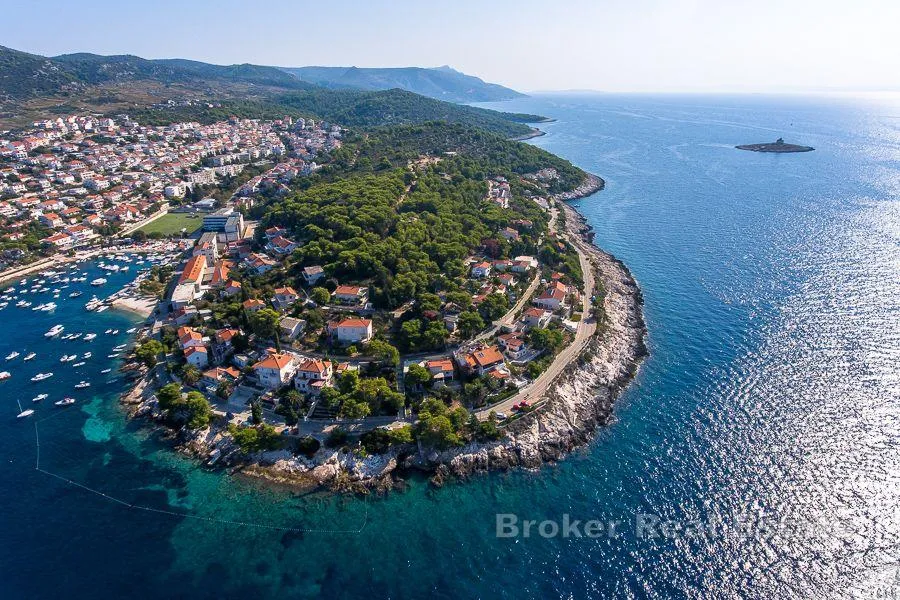 dvoetažna kuća uz more - slika 3