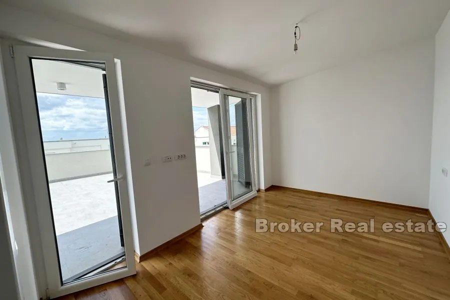 penthouse u drugome redu do mora - slika 6