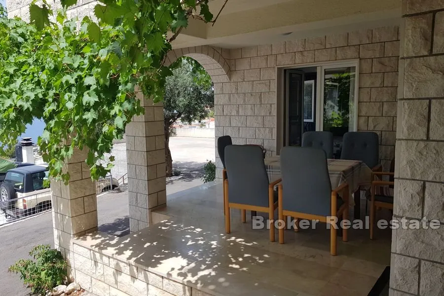 apartmanska kuća s otvorenim pogledom na more - slika 10