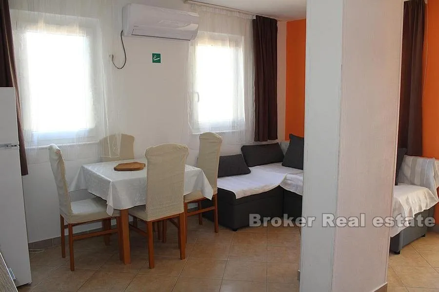apartmanska kuća s pogledom na more - slika 5