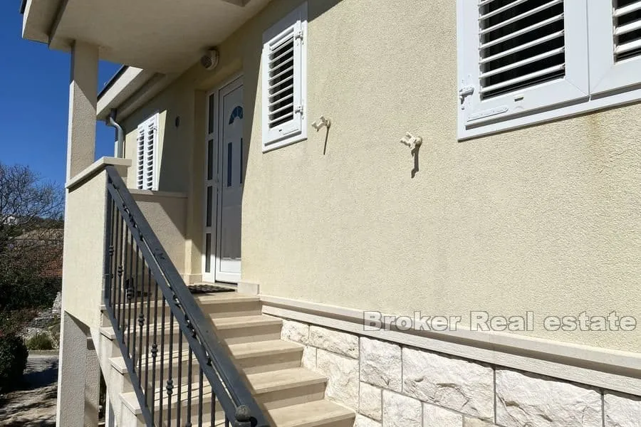 kuća s pogledom na more - slika 13