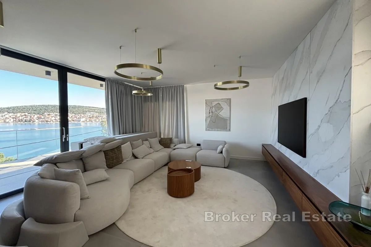 Ekskluzivna vila s bazenom i pogledom na more - Žedno, Trogir