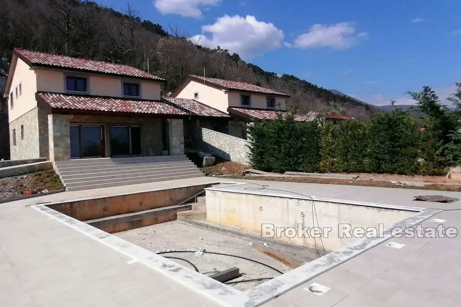 ičići, dvije kuće s bazenom - slika 3