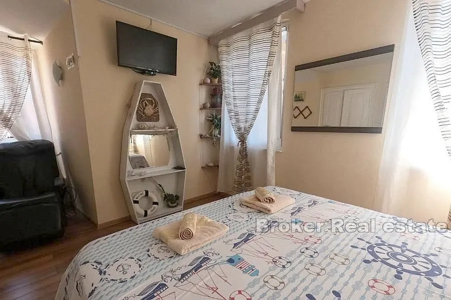 apartman u dioklecijanovoj palači - slika 7