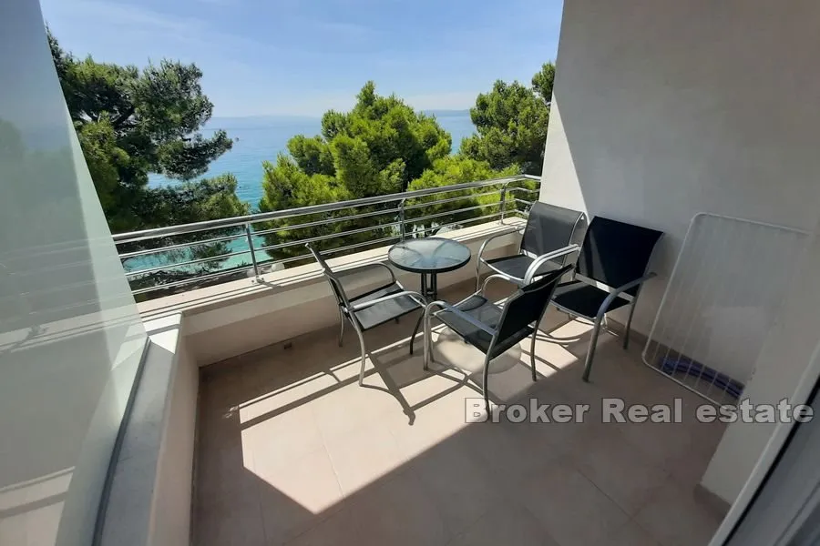 apartman u prvom redu do mora - slika 1