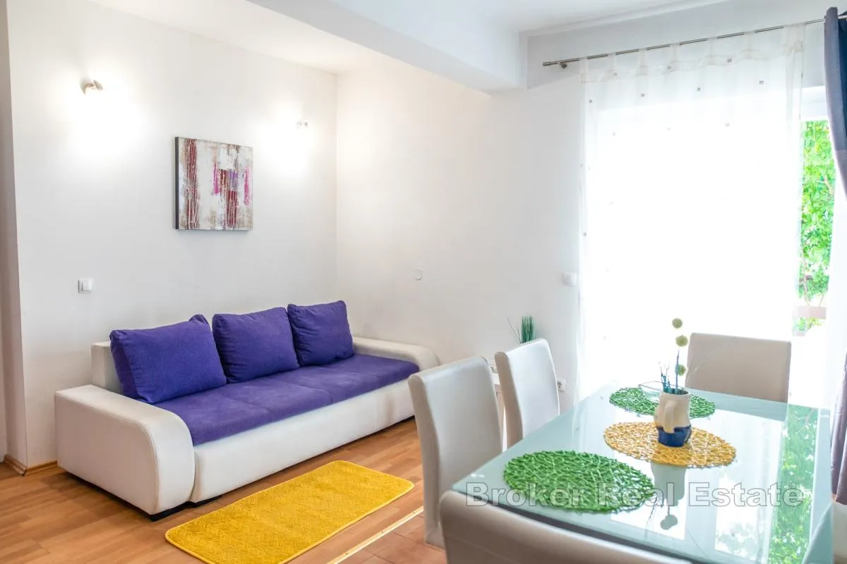 dvojna apartmanska kuća u prvom redu do mora - slika 10