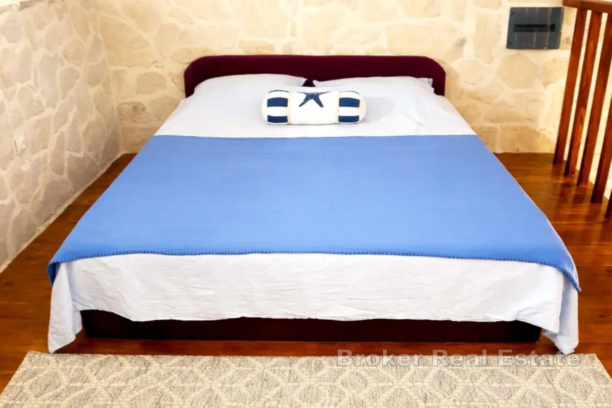 kamena kuća, na prodaju - slika 10