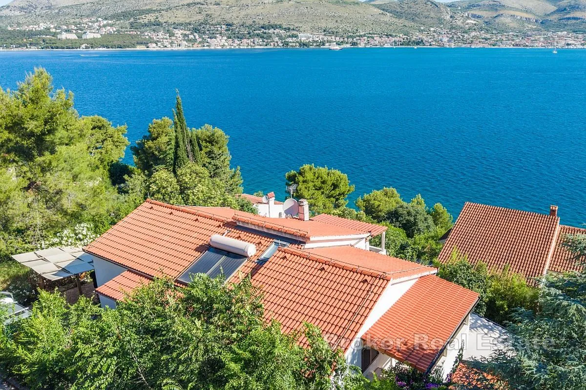 kuća za odmor s vrtom i neometanim pogledom na more - slika 2