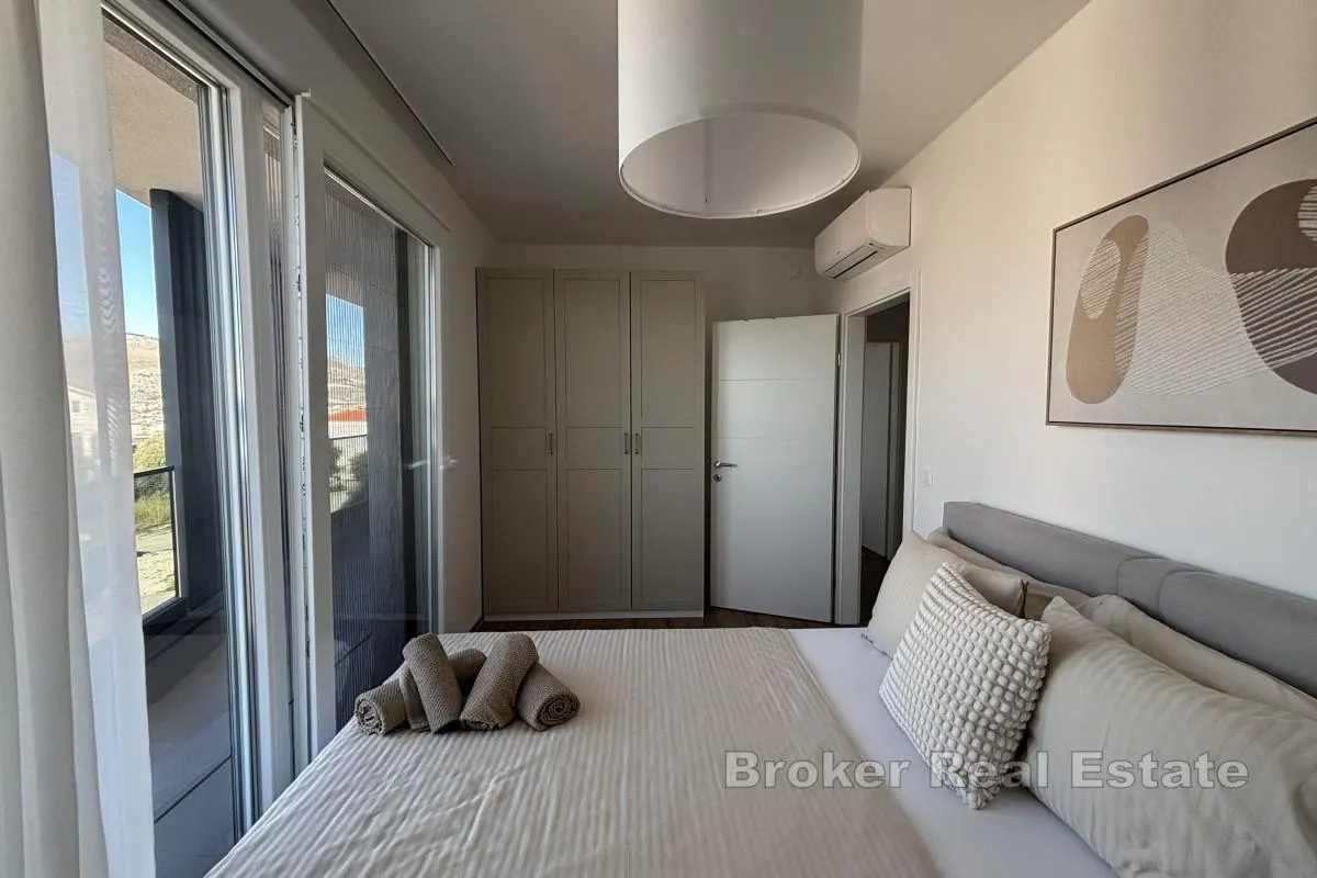 moderan penthouse s krovnom terasom i panoramskim pogledom na more - slika 9