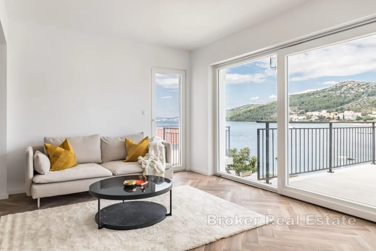 apartmanska kuća prvi red do mora - slika 5