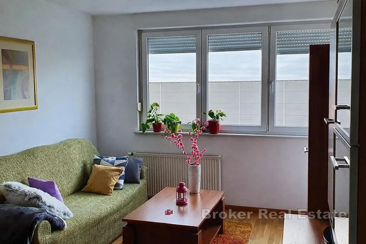 jednosoban apartman s garažom na odličnoj lokaciji - slika 2