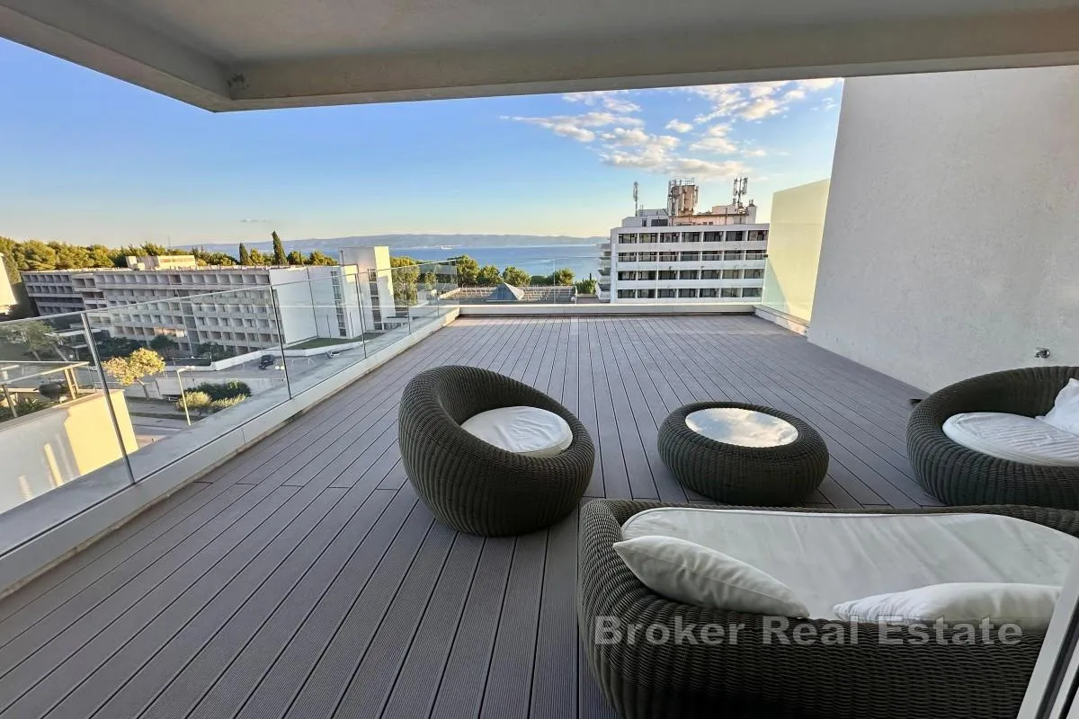 penthouse u neposrednoj blizini mora - slika 10