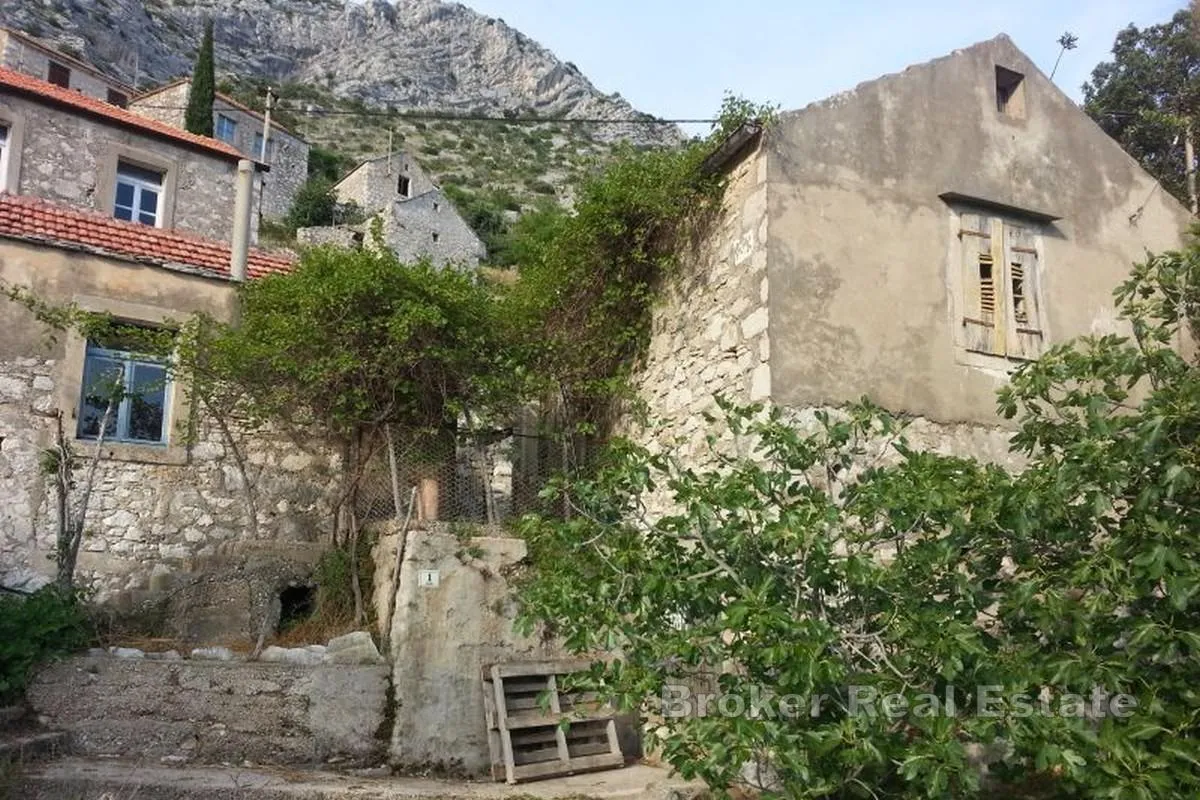 tri kamene kuće s pogledom na more za potpunu renovaciju - slika 5