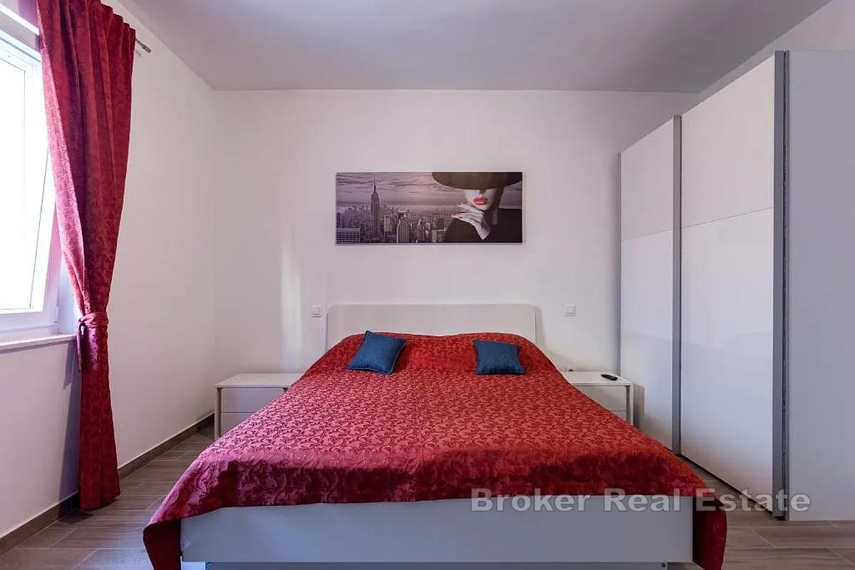 moderna apartmanska kuća u prvom redu do mora - slika 12