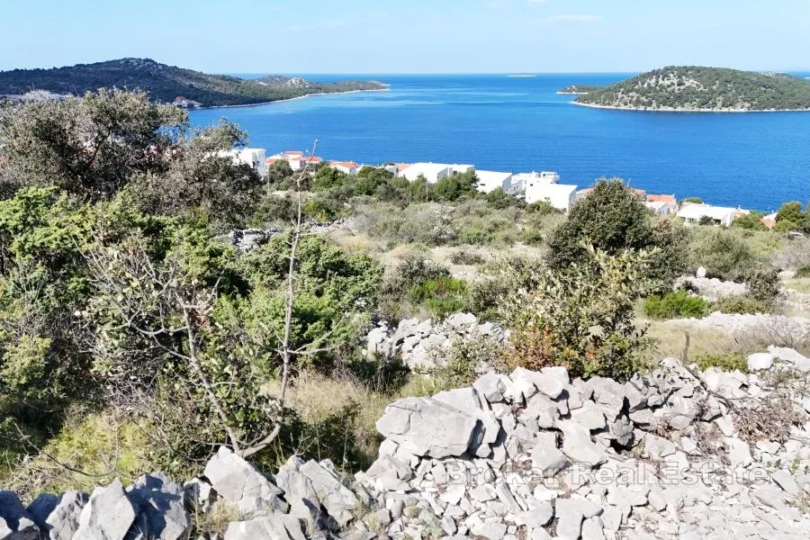 veliko građevinsko zemljište s otvorenim pogledom na more - slika 2
