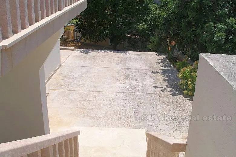 samostojeća kuća s vrtom, na prodaju - slika 9