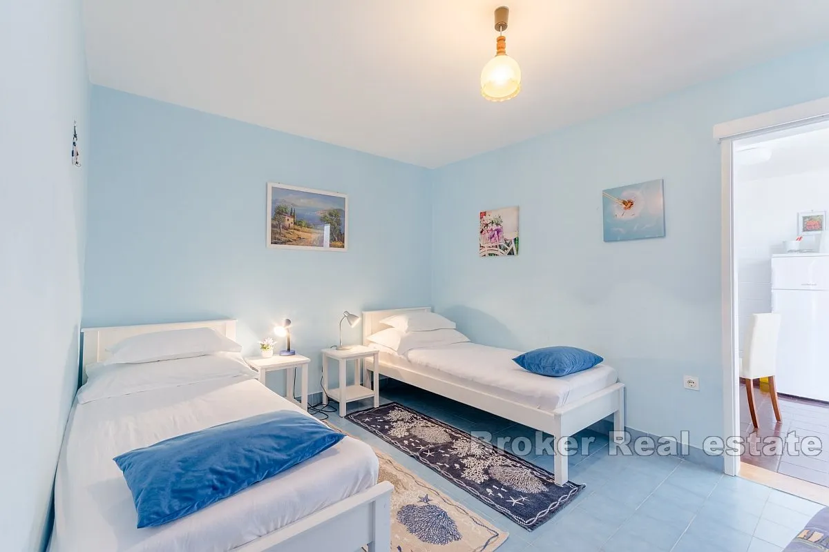 apartmanska kuća s pogledom na more - slika 8