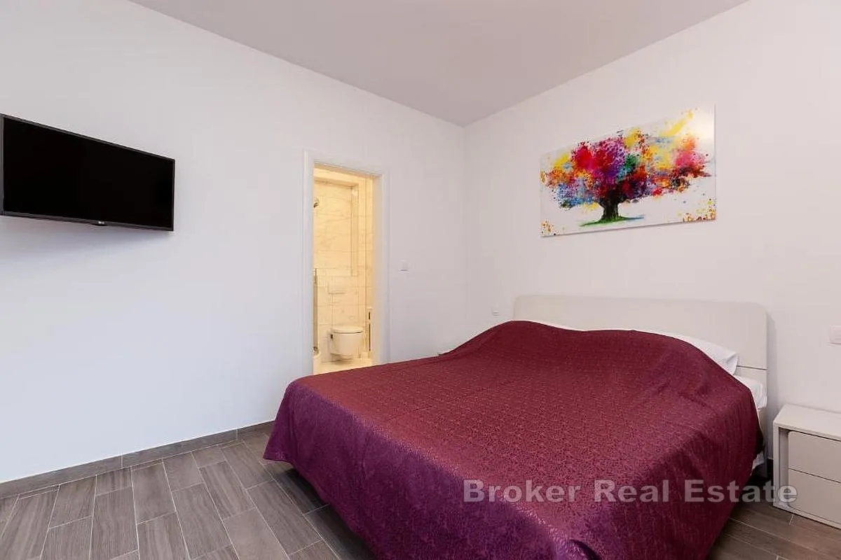moderna apartmanska kuća u prvom redu do mora - slika 5