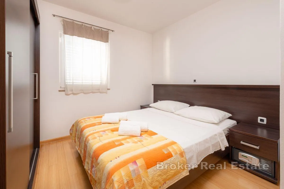 apartmanska kuća prekrasnim pogledom i blizinom mora - slika 7