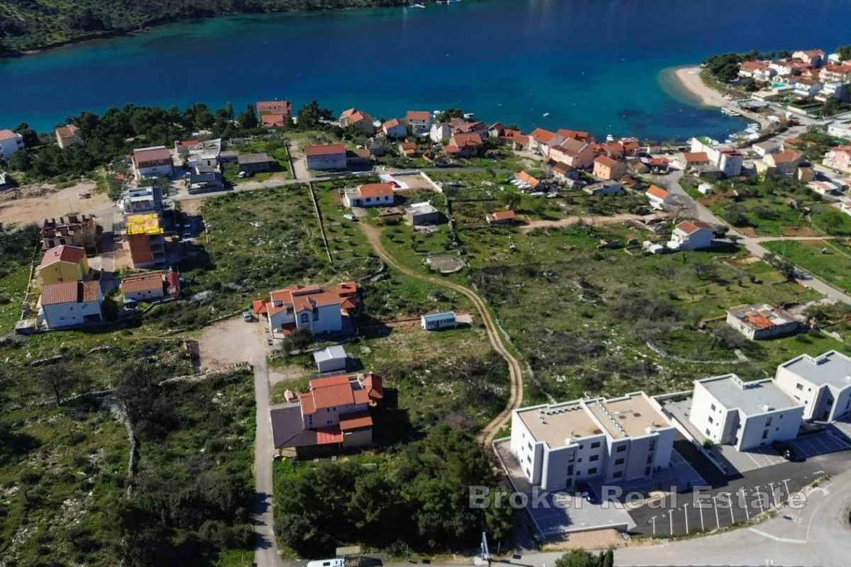Građevinsko zemljište s pogledom na more - Primošten
