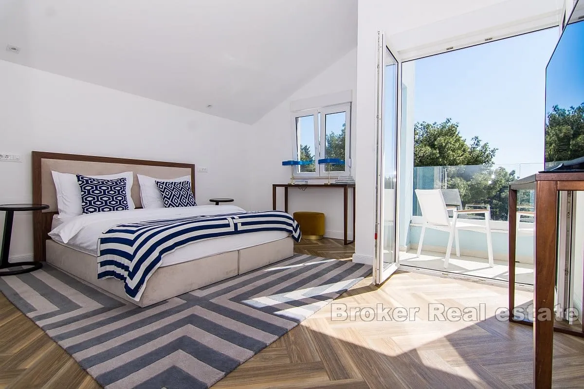 luksuzan penthouse s pogledom na more - slika 11