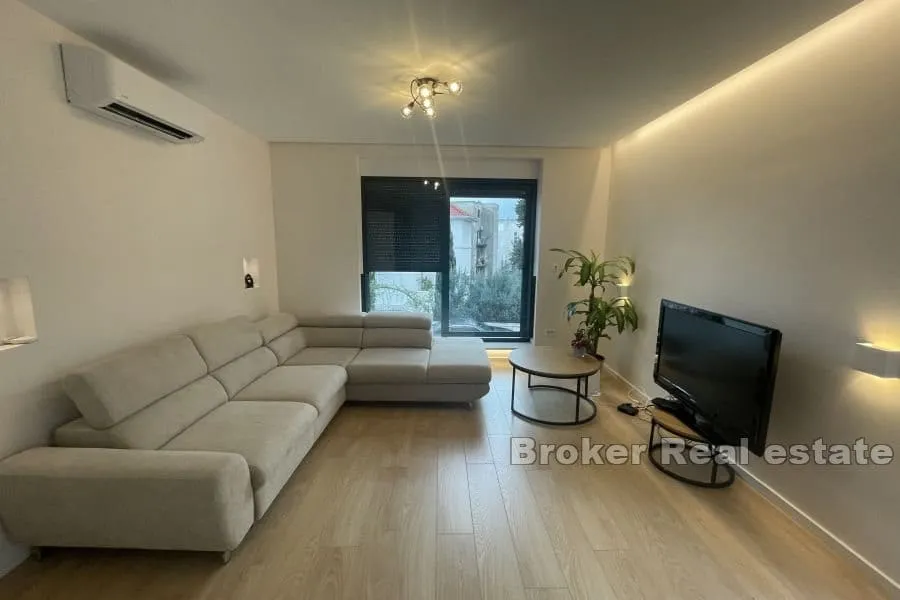 bačvice, dvosobni apartman - slika 5