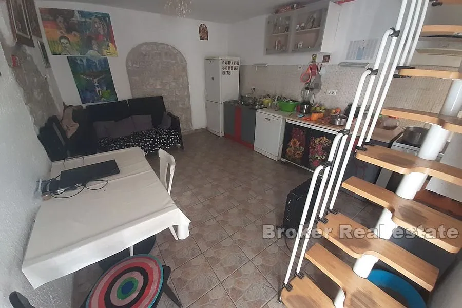 kuća u nizu, na 4 etaže - slika 3