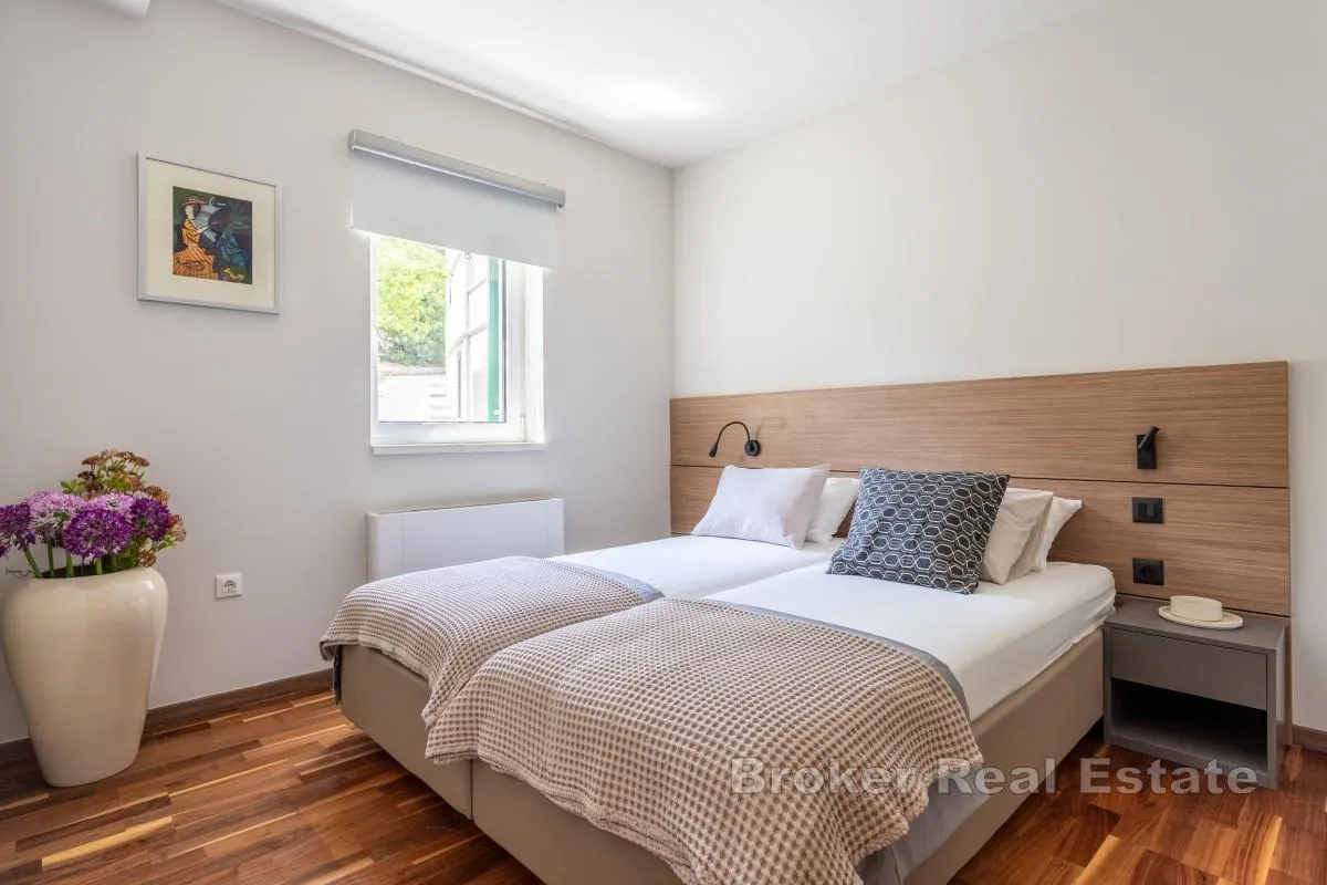 ekskluzivan apartman na vrlo atraktivnoj lokaciji - slika 19