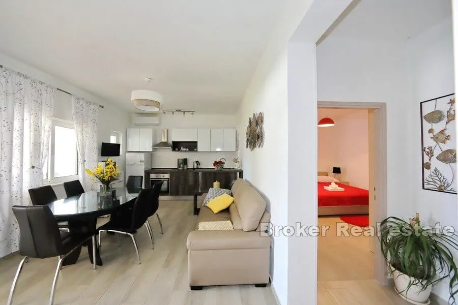 apartmanska vila prvi red do mora - slika 3