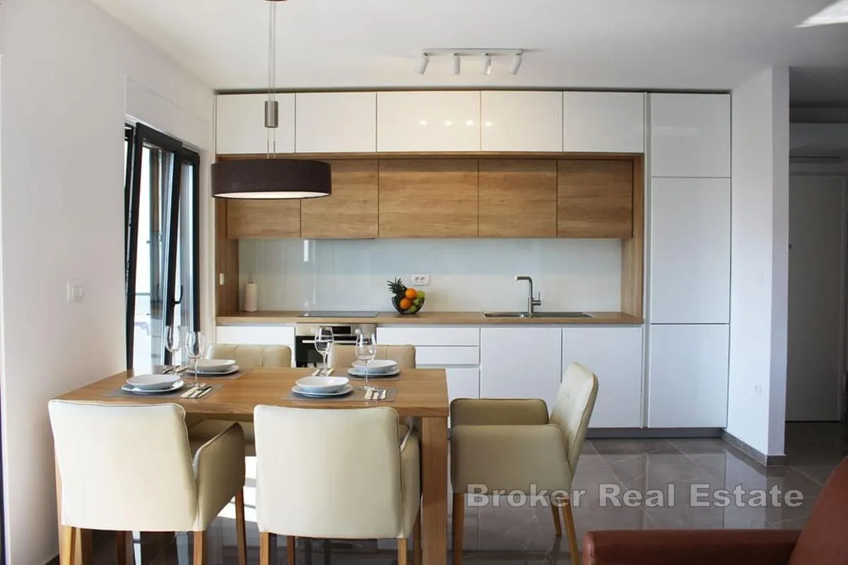moderan dvosoban apartman s bazenom - slika 4