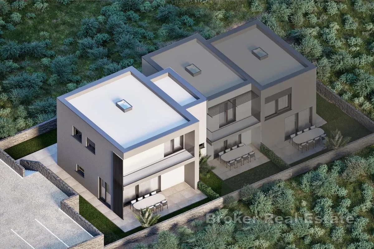 triplex s tri spavaće sobe i opcijom bazena - slika 2