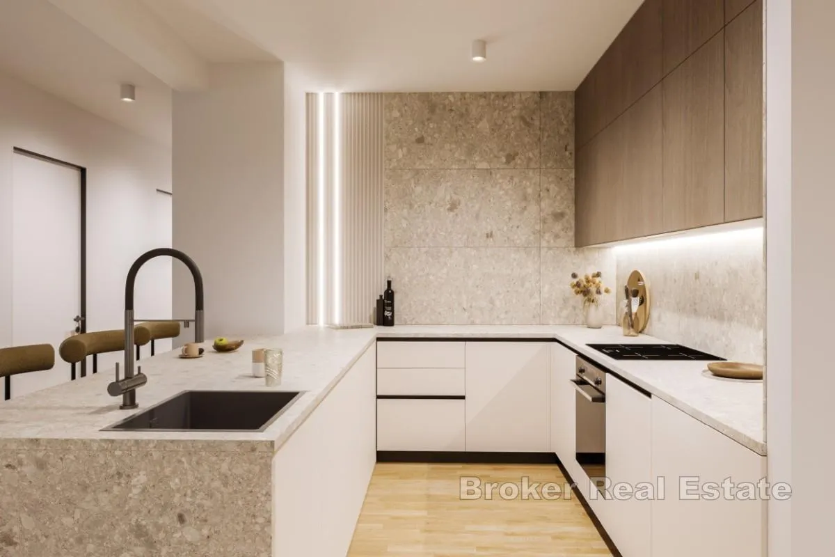 penthouse na atraktivnoj lokaciji s pogledom na more - slika 2