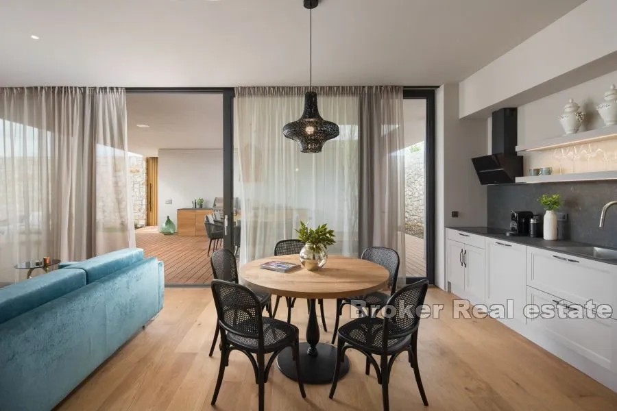 moderna vila s bazenom - slika 4