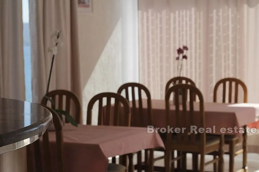 apartmanska kuća blizu mora - slika 5