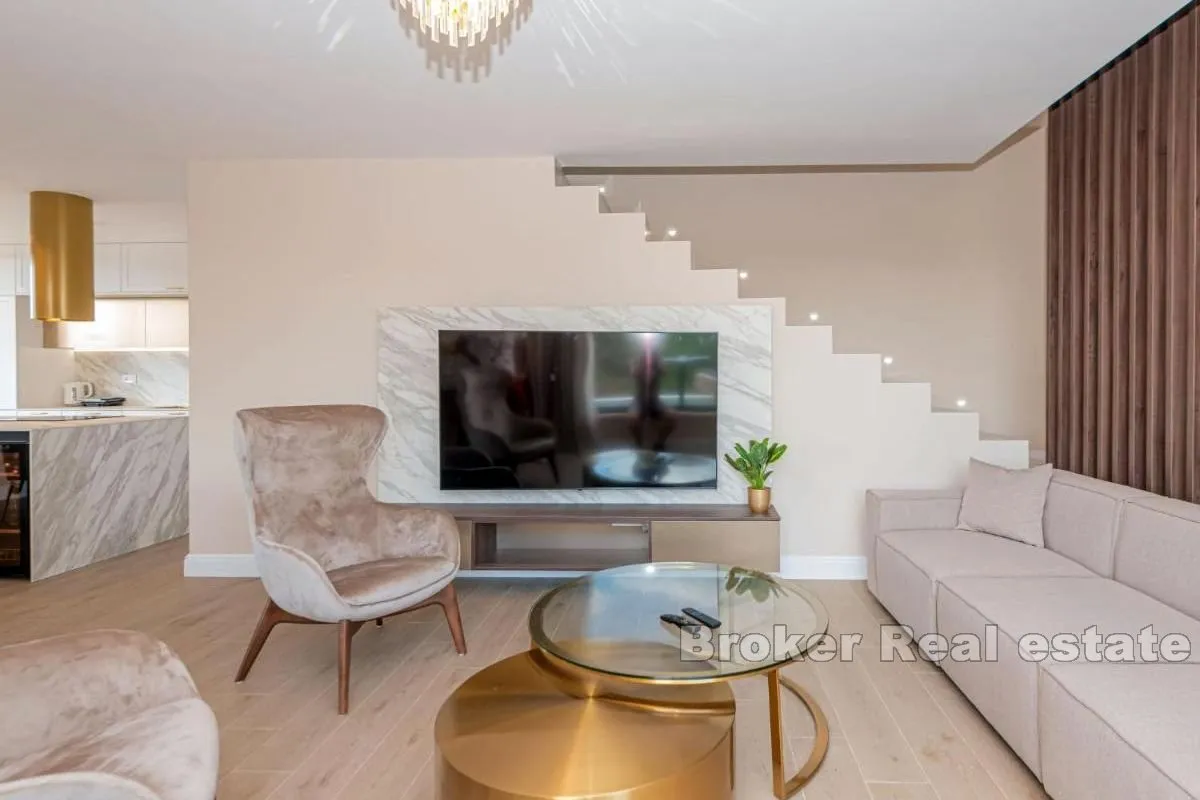 moderna vila - slika 8